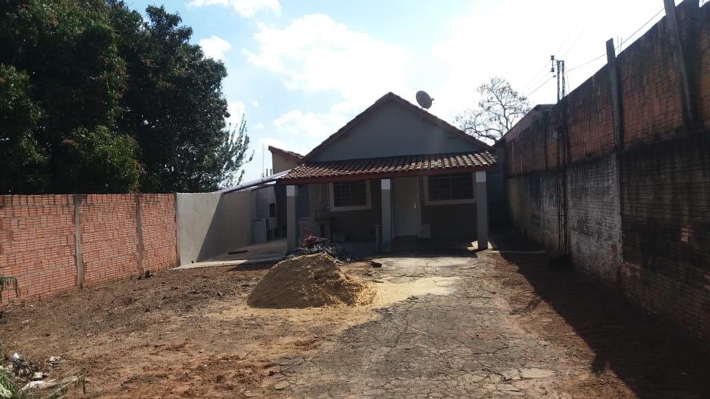 #136 - Casa para Venda em São Pedro - SP