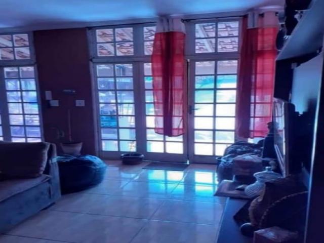 Casa para Venda em São Pedro - 4